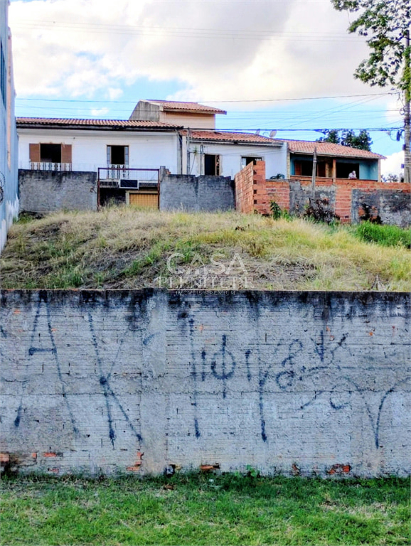Casa à venda com 2 quartos em Vila Barão, Sorocaba, SP