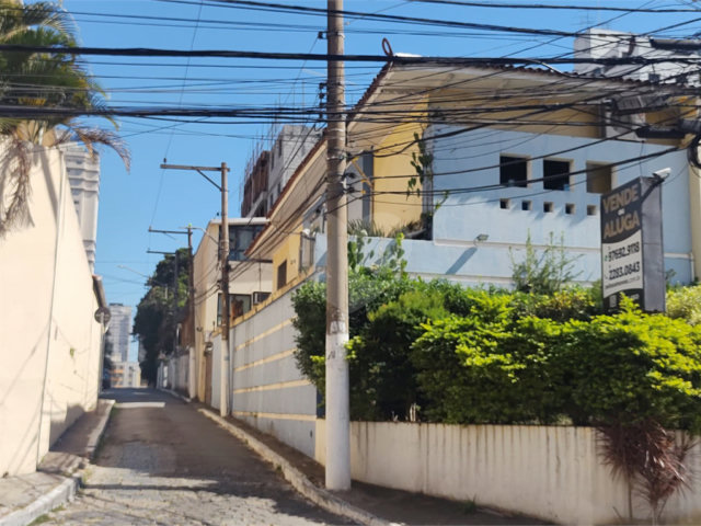 Sobrado à venda com 4 quartos, sendo 1 suíte,  em Santana, São Paulo, SP