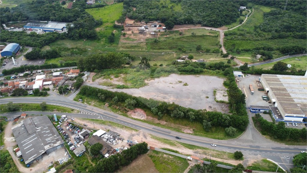 Terreno à venda em Leitão, Louveira, SP