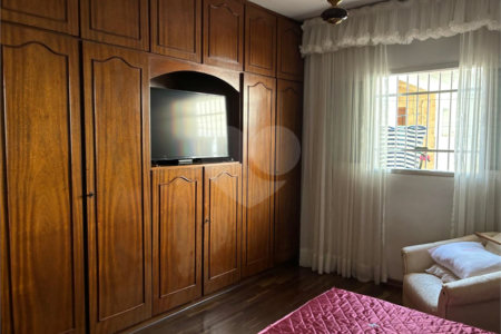 Casa à venda com 3 quartos, sendo 1 suíte,  em Vila Galvão, Guarulhos, SP