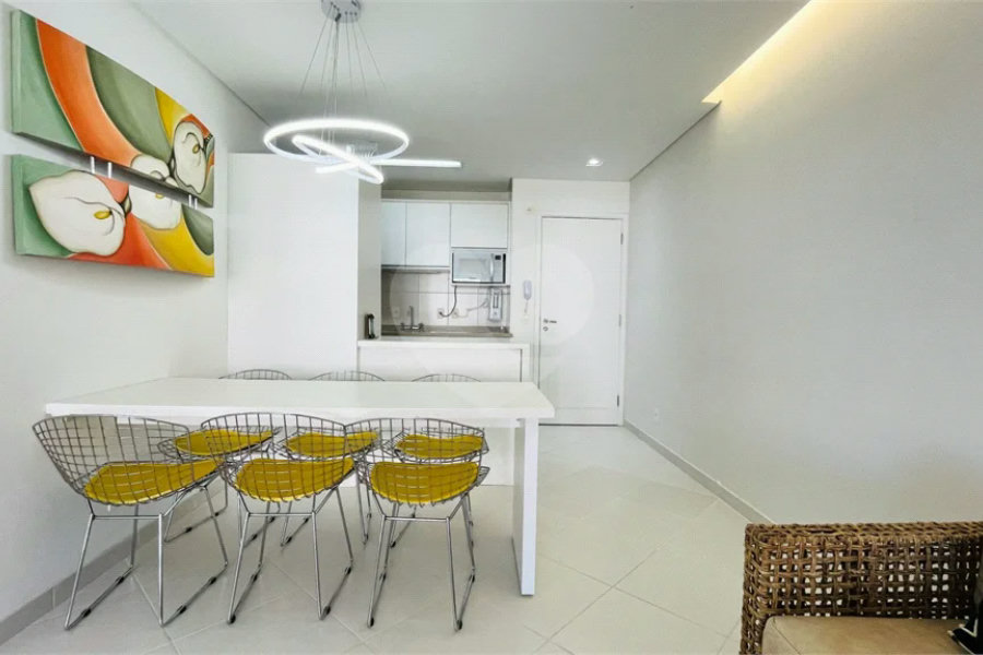 Apartamento à venda com 3 quartos, sendo 1 suíte, em Riviera de São Lourenço, Bertioga, SP