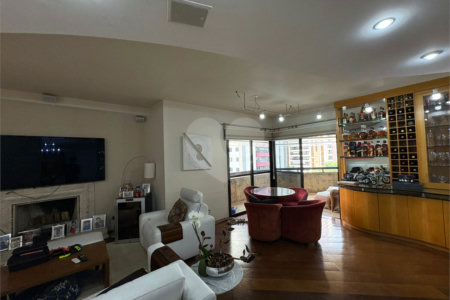 Apartamento á venda - Vila Clementino