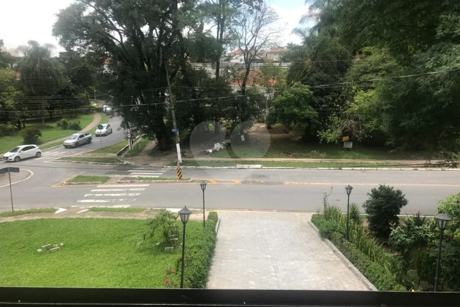 Casa à venda com 5 quartos, sendo 3 suítes, em Alto da Lapa, São Paulo, SP