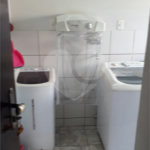 Sobrado com 3 dormitórios, sendo 2 suítes, uma delas master.