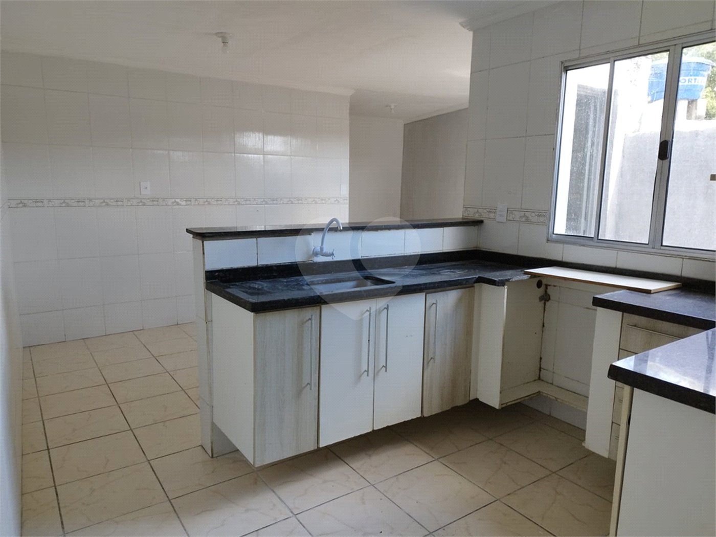 Casa à venda com 2 quartos em Vila Santa Rita, Sorocaba, SP