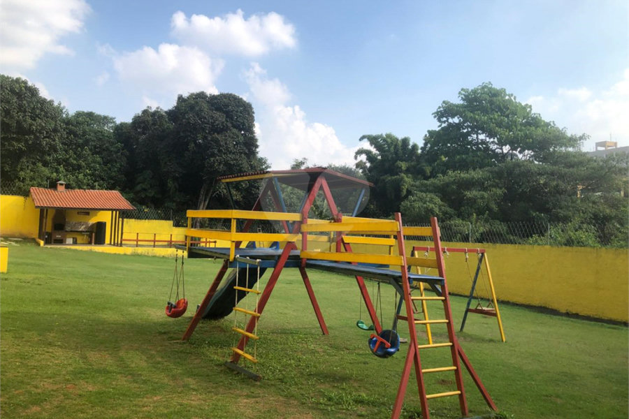 Casa à venda com 2 quartos no condomínio Residencial Armênia, Ferraz de Vasconcelos - SP