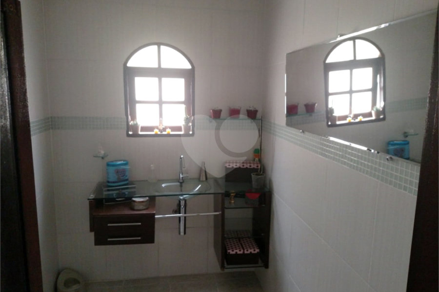 Casa à venda com 3 quartos, sendo 1 suíte, em Jardim Adriana, Guarulhos, SP