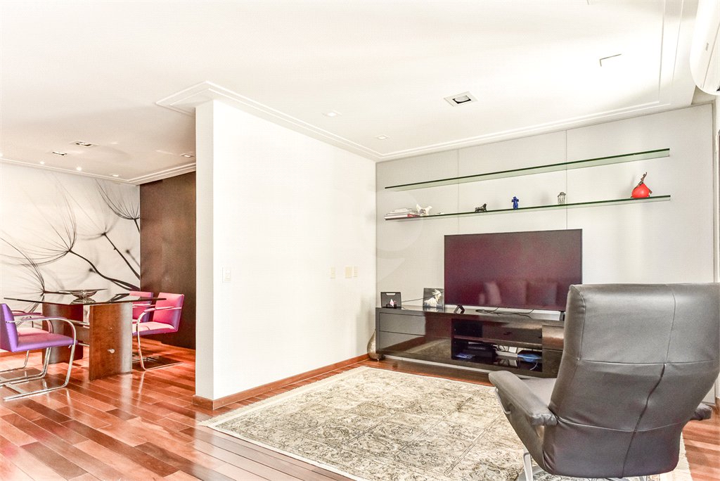 Apartamento à venda com 2 quartos, sendo 1 suíte, em Brooklin, São Paulo, SP