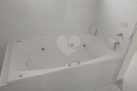Casa à venda com 4 quartos, sendo 3 suítes, no condomínio Ibiti Royal Park, Sorocaba - SP