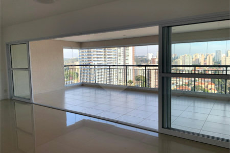 Apartamento à venda ou para alugar com 3 suítes em Santo Amaro, São Paulo, SP