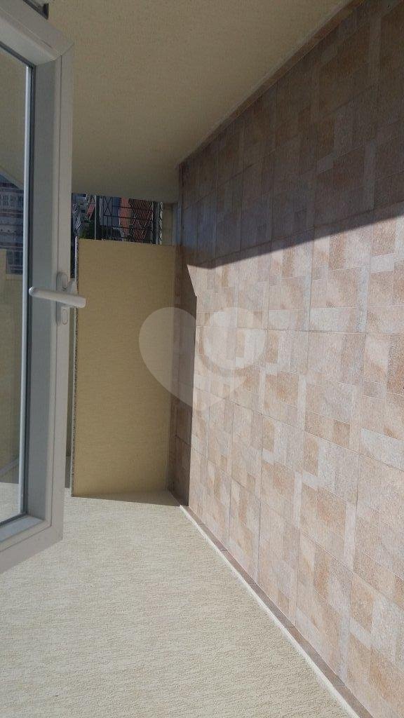 Sobrado à venda com 3 suítes em Vila Romero, São Paulo, SP