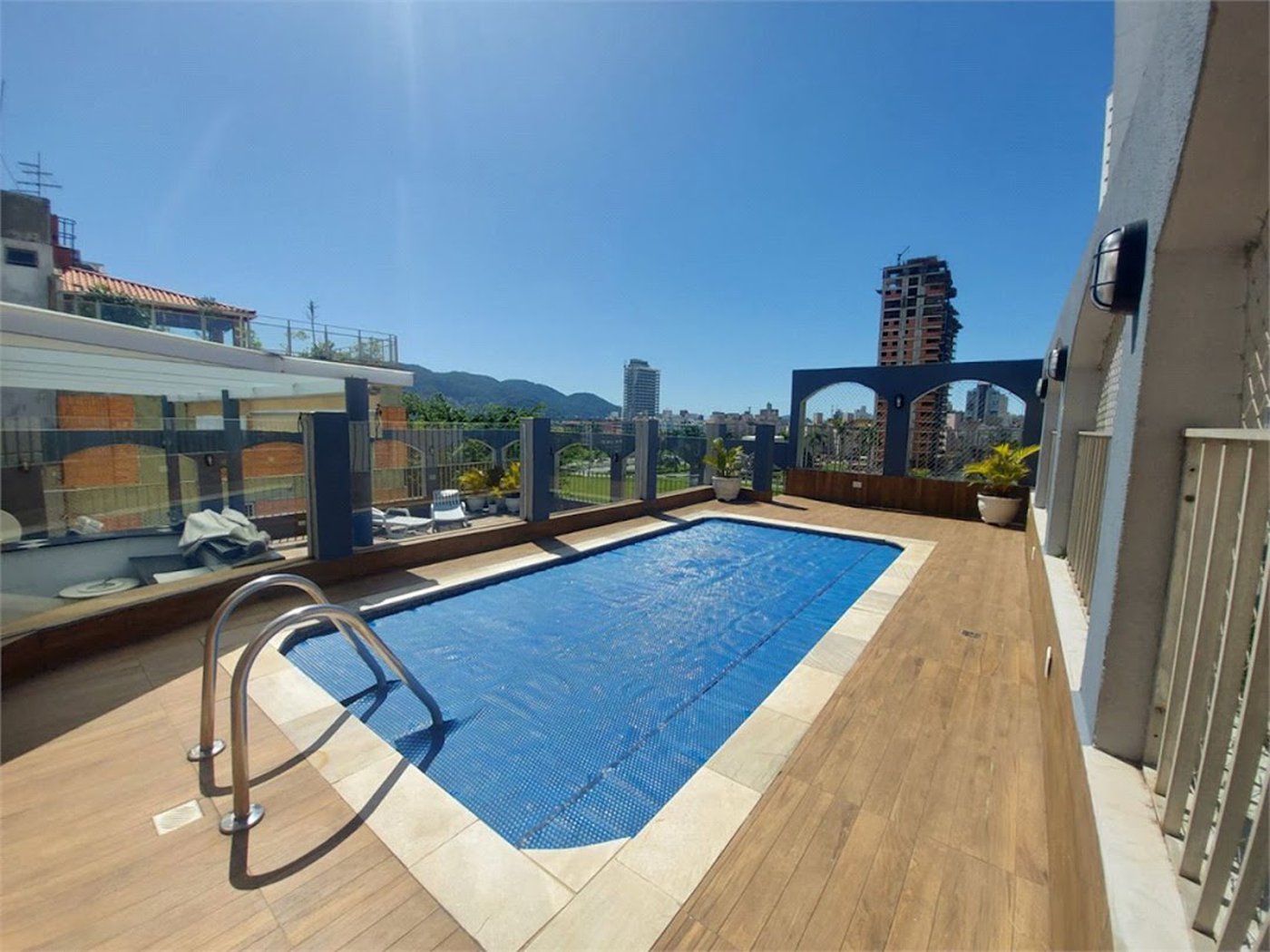 Apartamento Residencial à venda, Jardim das Conchas, Guarujá - AP1050.