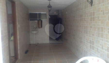 Casa à venda com 3 quartos, sendo 1 suíte,  em Vila Romero, São Paulo, SP