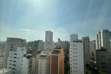 Apartamento à venda com 3 quartos, sendo 2 suítes, em Jardim Paulista, São Paulo, SP