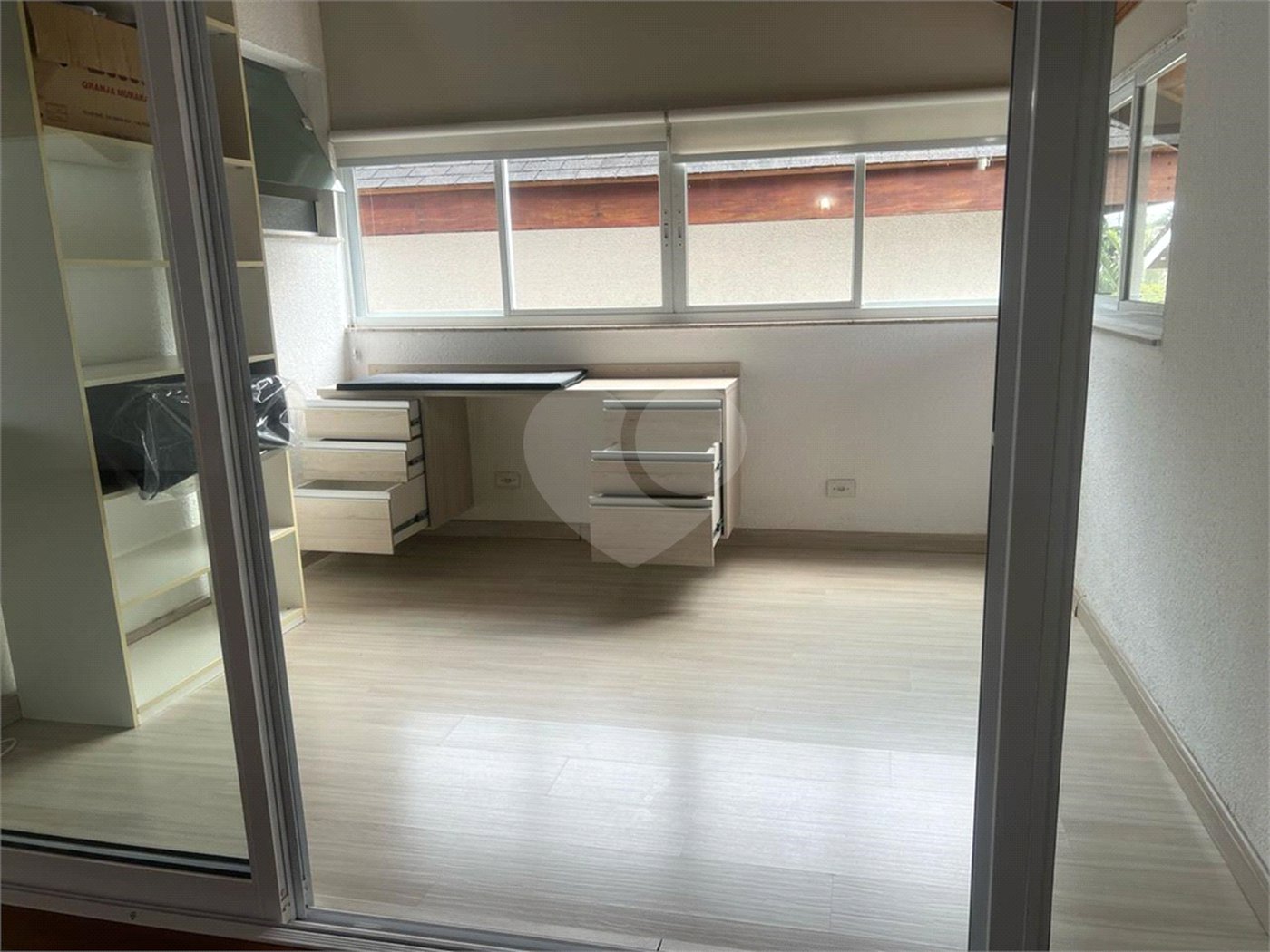 Casa à venda com 4 quartos, sendo 3 suítes,  no condomínio Residencial Toscana, Mogi das Cruzes - SP