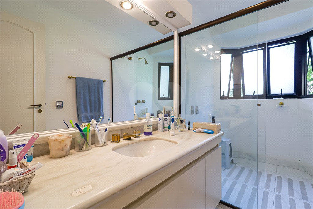 Apartamento à venda ou para alugar com 4 suítes em Jardim Vitória Régia, São Paulo, SP