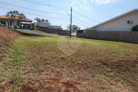 Terreno à venda em Altos do Jaraguá, Araraquara, SP