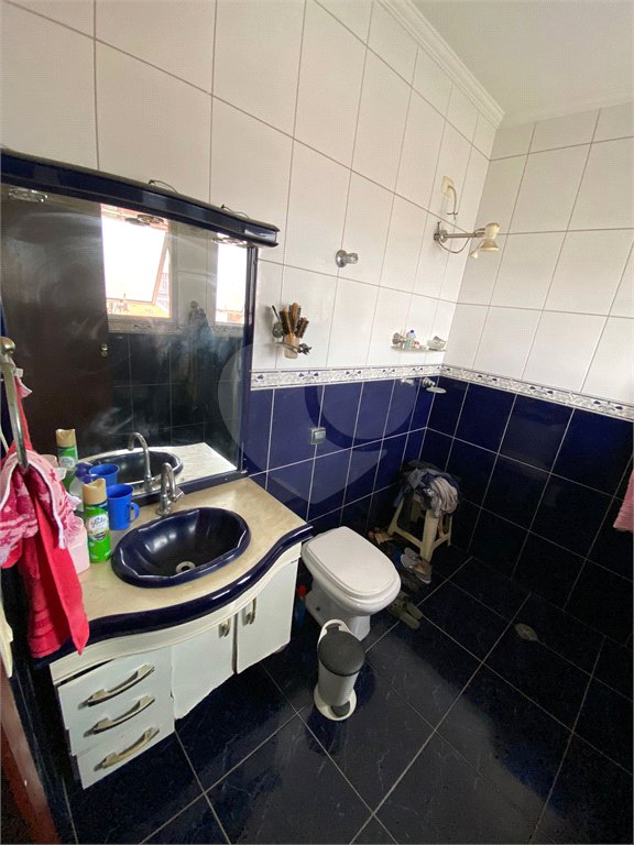 Sobrado à venda com 3 quartos, sendo 1 suíte, em Jardim dos Ipês, Suzano, SP