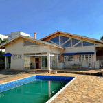 Casa à venda com 4 quartos, sendo 3 suítes,  no condomínio Terras de Santa Teresa, Itupeva - SP