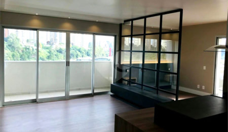 Apartamento à venda com 1 suíte em Chácara Santo Antônio, São Paulo, SP