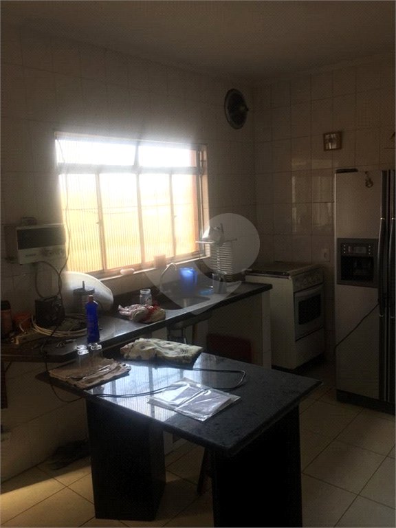 Casa à venda com 3 quartos em Vila Pirajussara, São Paulo, SP