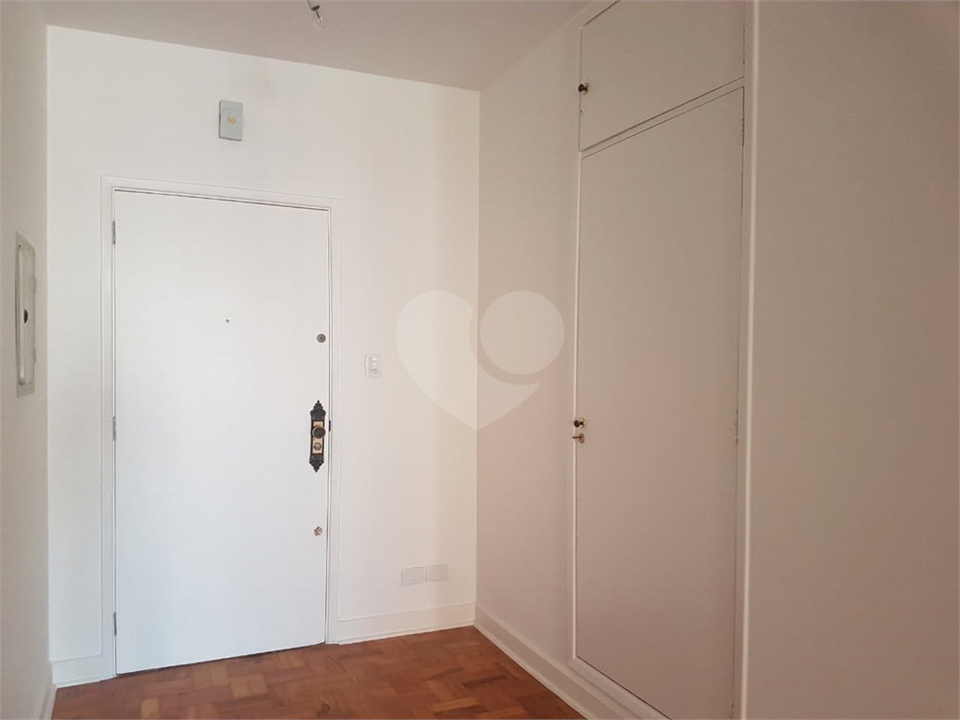 Apartamento à venda com 3 quartos, sendo 1 suíte, em Jardim Paulista, São Paulo, SP