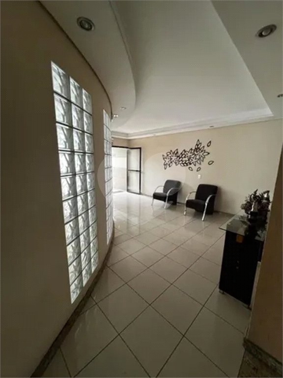 Apartamento à venda com 3 quartos, sendo 1 suíte, em Parque Residencial Aquarius, São José dos Campos, SP
