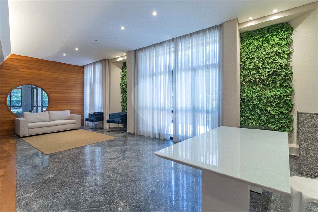 Apartamento à venda com 4 quartos, sendo 3 suítes, em Santa Cecília, São Paulo, SP