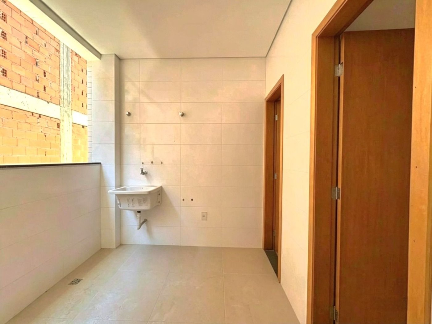 Sobreposta Alta à Venda na Aparecida em Santos | 3 Suítes | Piscina | Salão de Festas | 2 Vagas | 202 m²
