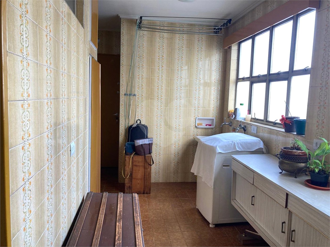 Apartamento à venda com 4 quartos, sendo 1 suíte, em Jardim Europa, São Paulo, SP