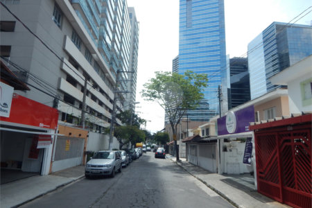 Sobrado à venda com 4 quartos, sendo 1 suíte, em Chácara Santo Antônio (zona Sul), São Paulo, SP