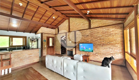 Casa à venda com 3 quartos, sendo 1 suíte,  em Serra da Cantareira, Mairiporã, SP