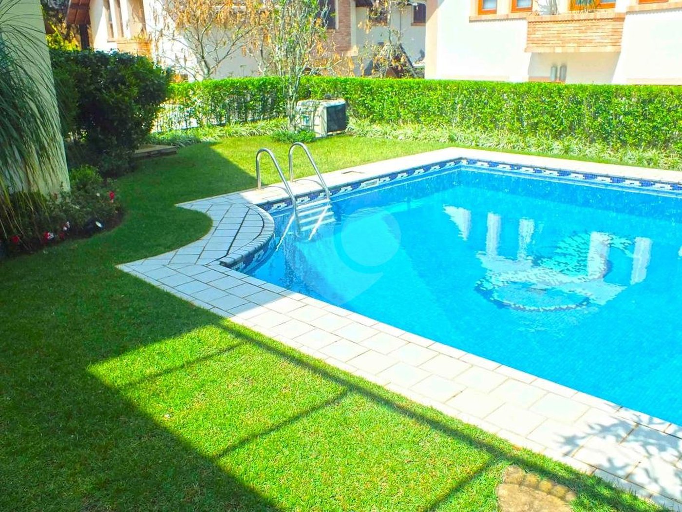 Casa à venda com 5 suítes no condomínio Vilaggio Monte Alegre, São Paulo - SP