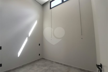 Casa à venda com 3 quartos, sendo 1 suíte,  no condomínio Horto Florestal Villagio, Sorocaba - SP