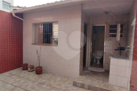 Casa à venda com 3 quartos, sendo 1 suíte, em Santana, São Paulo, SP
