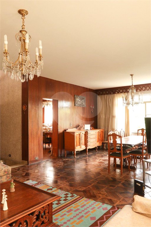 Casa à venda com 3 quartos no condomínio Paderewsky, São Paulo - SP