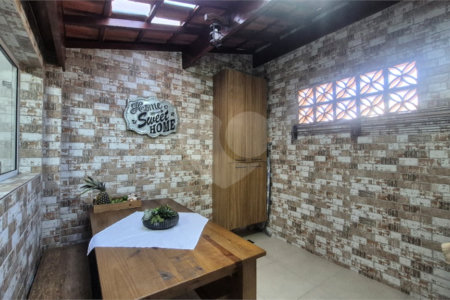 Sobrado à venda com 2 suítes em Jardim Cláudia, São Paulo, SP