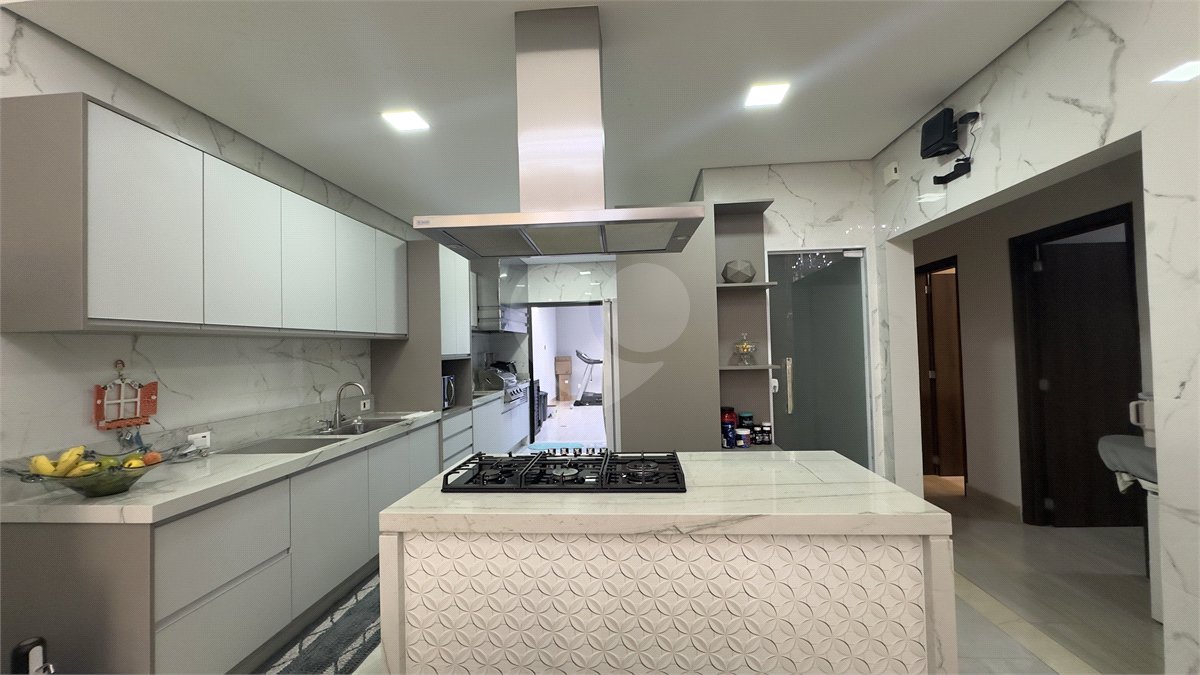 Casa à venda com 3 quartos, sendo 1 suíte, no condomínio Jardim Residencial Dona Maria José, Indaiatuba - SP