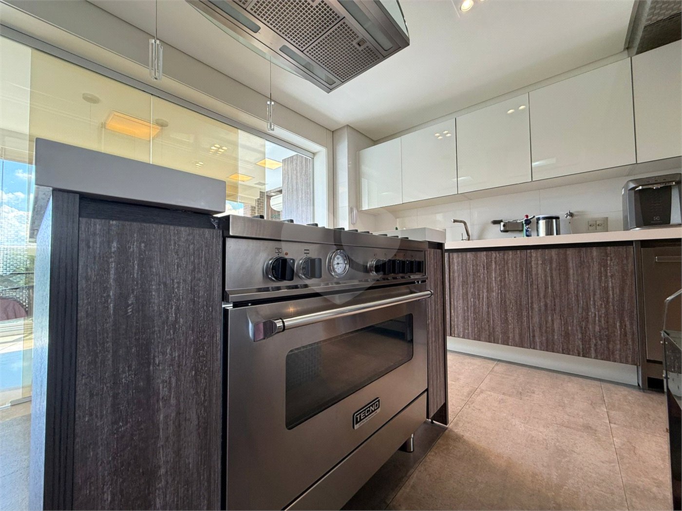 Apartamento à venda ou para alugar com 3 suítes em Perdizes, São Paulo, SP