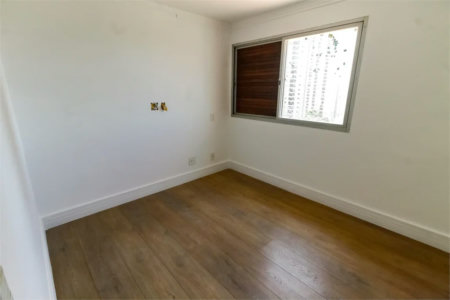 Apartamento à venda com 3 quartos, sendo 2 suítes, em Vila Andrade, São Paulo, SP