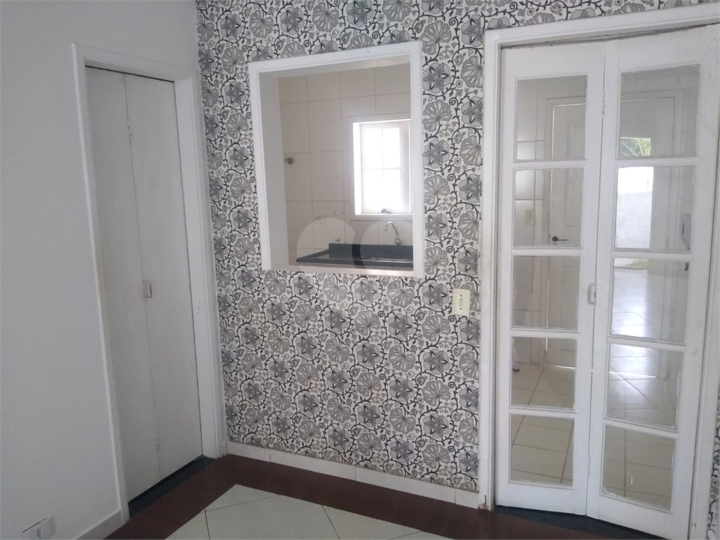 Casa à venda com 2 suítes no condomínio Village Palmas, São Paulo - SP
