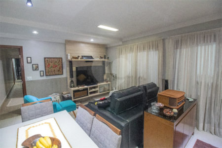 Casa para alugar com 3 suítes em Chácara Santo Antônio, São Paulo, SP