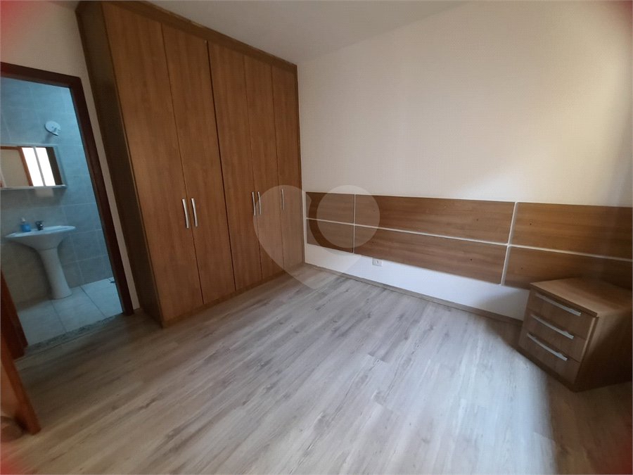 Casa para alugar com 3 quartos, sendo 1 suíte,  no condomínio Residencial Sol Francisco, São Paulo - SP