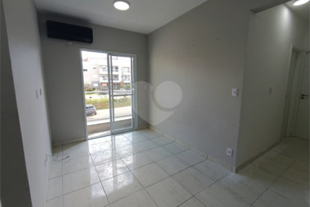 Apartamento à venda com 2 quartos, sendo 1 suíte,  em Bairro do Cambará, São Roque, SP