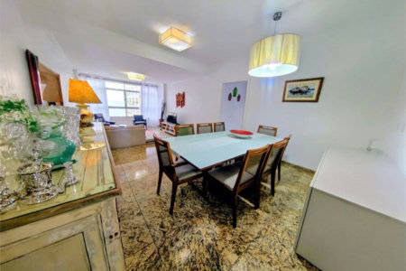 Apartamento Residencial à venda, Gonzaga, Santos - AP1722.