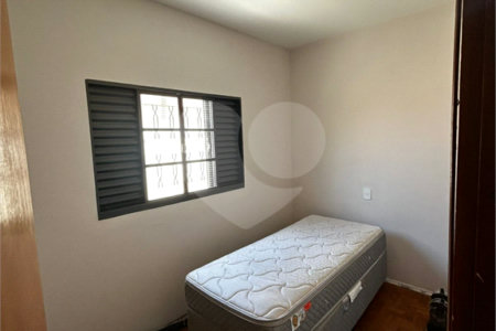 Casa à venda com 3 quartos, sendo 1 suíte, em Vila Boa Vista, São Carlos - SP