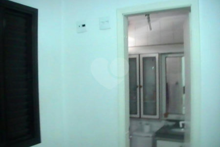 Apartamento à venda com 3 quartos, sendo 1 suíte,  em Jardim das Vertentes, São Paulo, SP