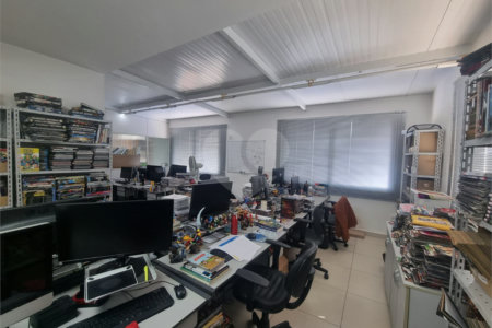 Sobrado à venda com 6 suítes em Alto de Pinheiros, São Paulo, SP
