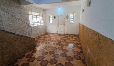 Sobrado à venda com 4 quartos em Parada Inglesa, São Paulo, SP