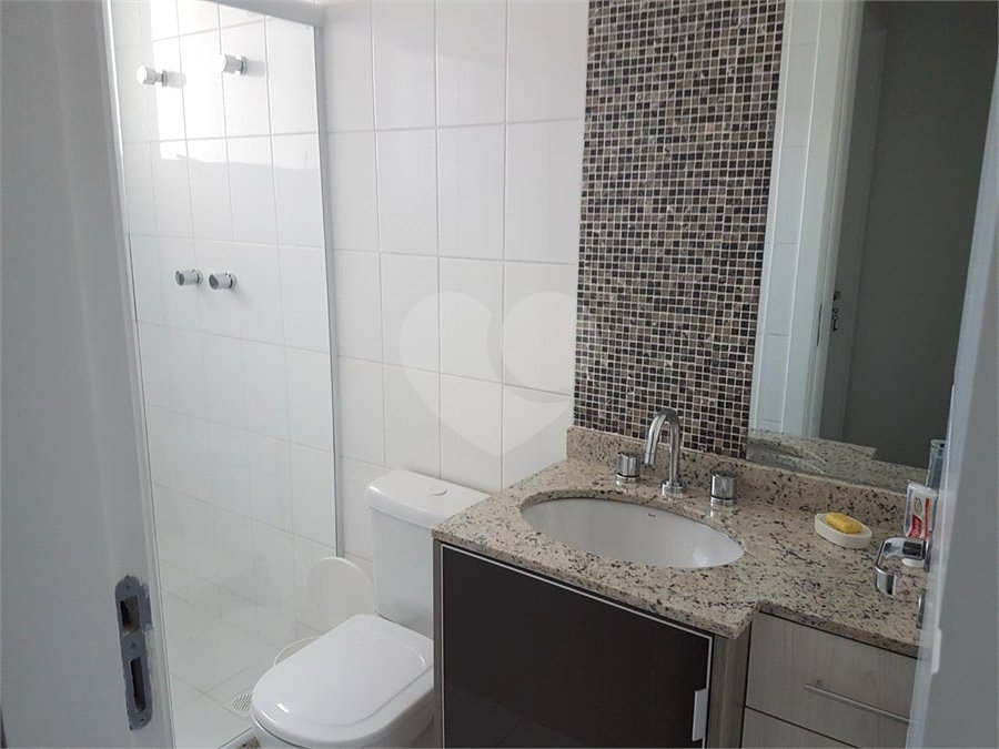 Casa à venda com 3 quartos, sendo 1 suíte, no condomínio Villa das Flores, Mogi das Cruzes - SP